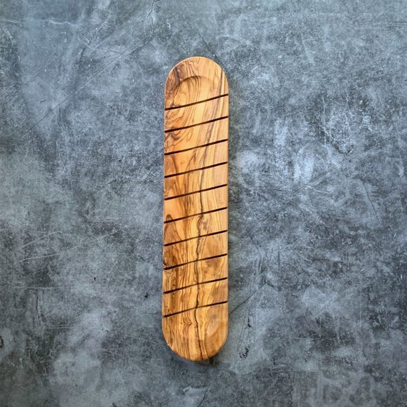 Olive Wood Bread Slicing Board / 15.5" Long Bread Board / Hand crafted Board - Picture 4 of 7